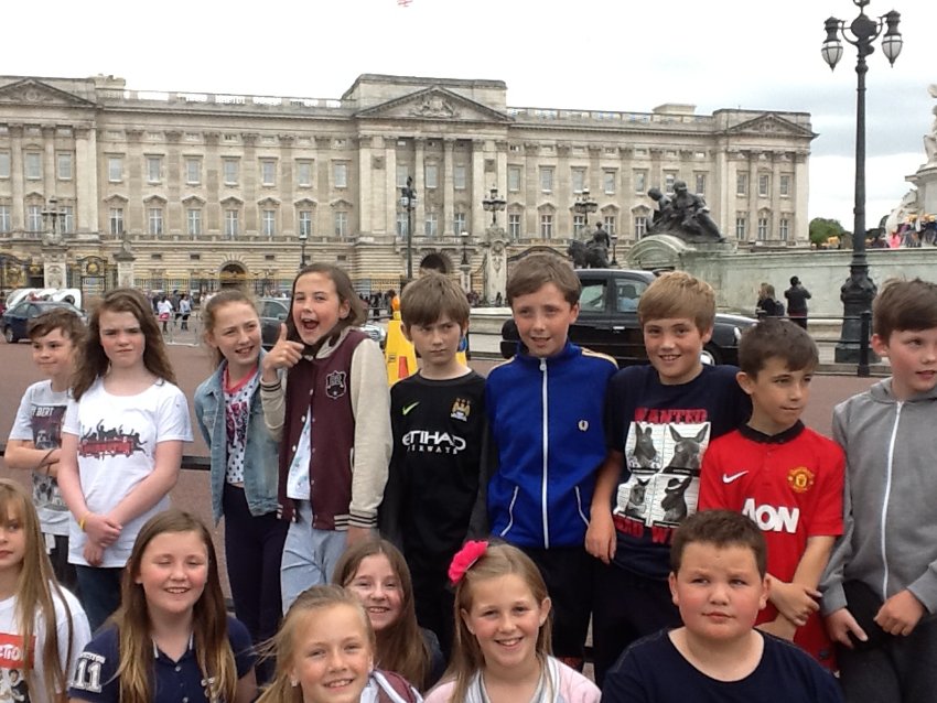 Image of Visiting Buckingham Palace